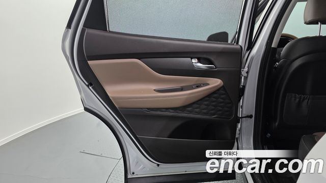Hyundai Santafe 2021 — photo 15