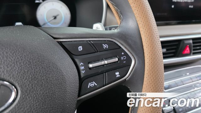 Hyundai Santafe 2021 — photo 29