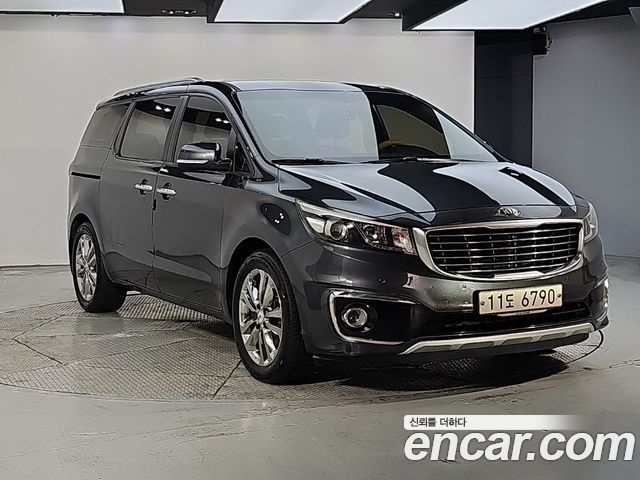 Kia Canival 2016 — photo 2