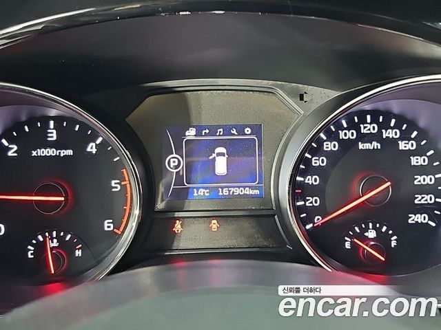 Kia Canival 2016 — photo 8
