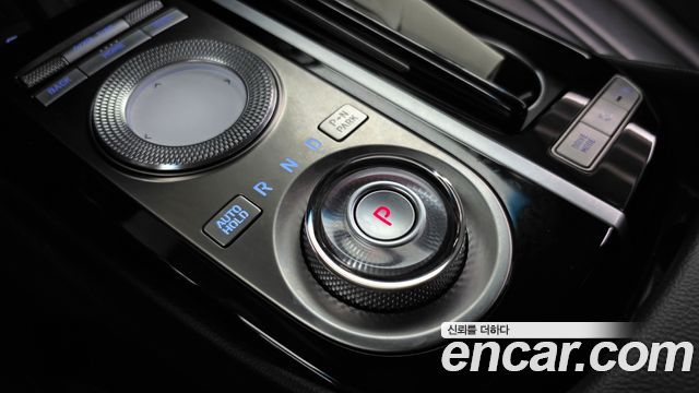 Genesis G80 2022 — photo 12