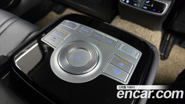 Genesis G80 2022 — photo 25