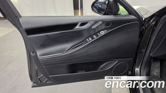 Genesis G80 2022 — photo 14