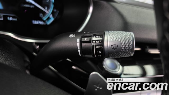 Genesis G80 2022 — photo 29