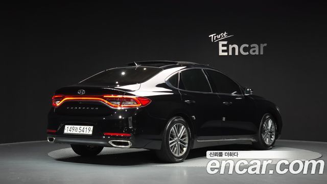 Hyundai Grandeur 2017 — photo 2