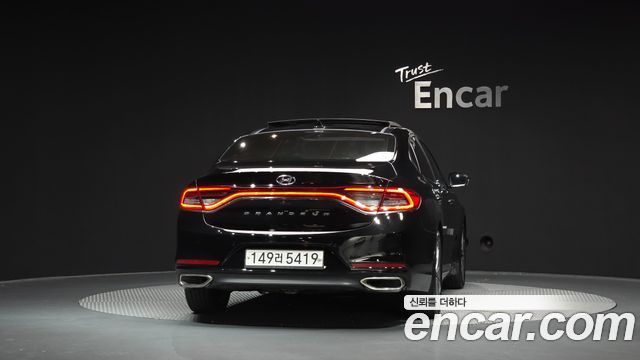 Hyundai Grandeur 2017 — photo 4