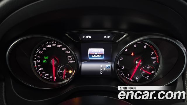 Mercedes-Benz CLA-Class 2019 — photo 8