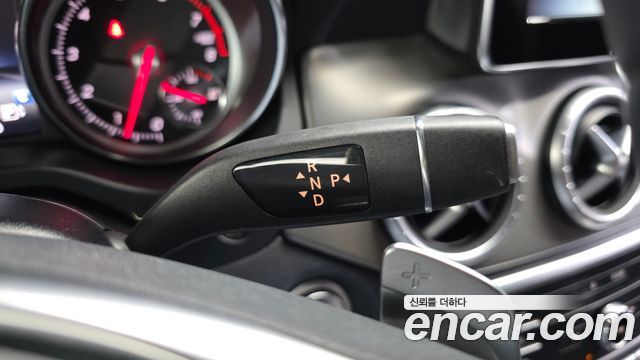 Mercedes-Benz CLA-Class 2019 — photo 9