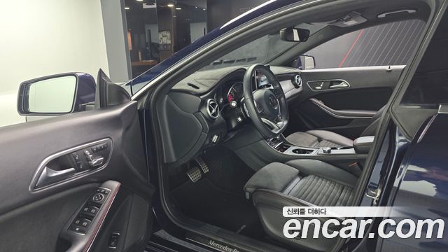 Mercedes-Benz CLA-Class 2019 — photo 10