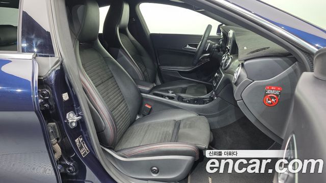 Mercedes-Benz CLA-Class 2019 — photo 11