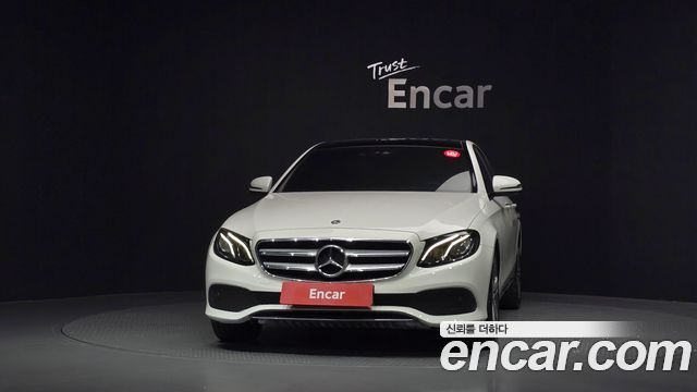 Mercedes-Benz E-Class 2019 — photo 3