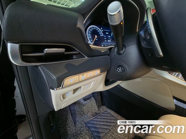 Genesis GV80 2021 — photo 12