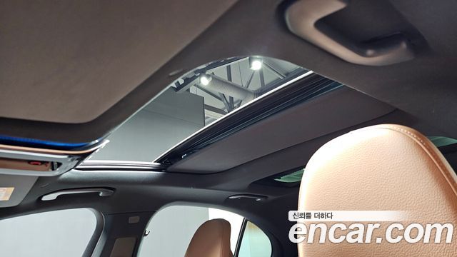 Mercedes-Benz E-Class 2024 — photo 28
