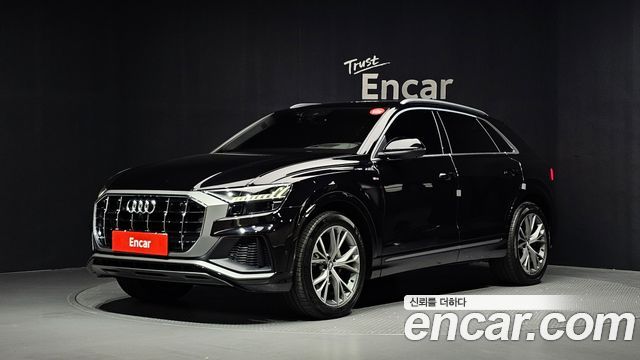 Audi Q8 2020 — photo 1