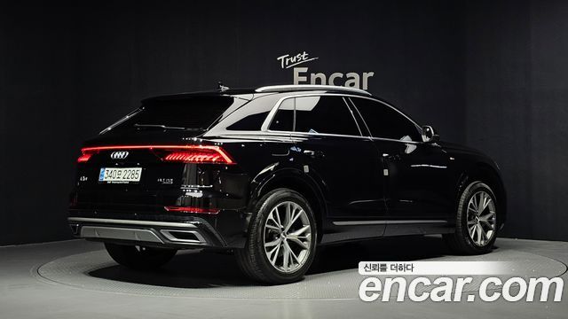 Audi Q8 2020 — photo 2