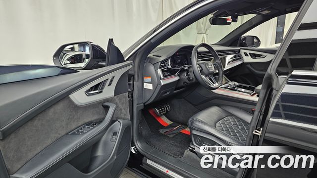 Audi Q8 2020 — photo 10