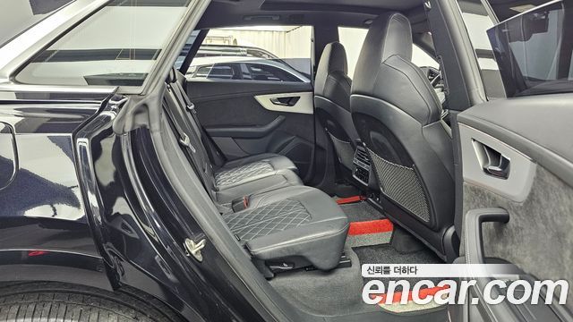 Audi Q8 2020 — photo 12