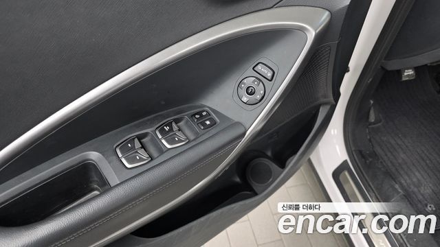 Hyundai Santafe 2015 — photo 29