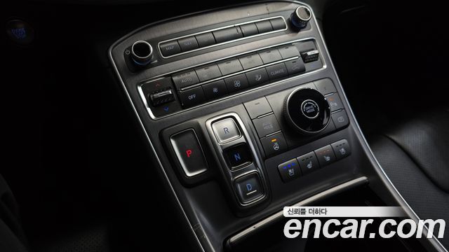 Hyundai Santafe 2021 — photo 9