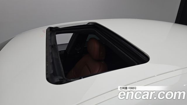 Maserati Quattroporte 2017 — photo 25