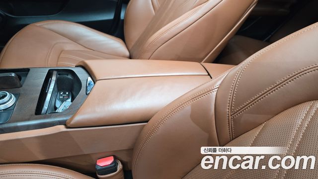 Maserati Quattroporte 2017 — photo 27