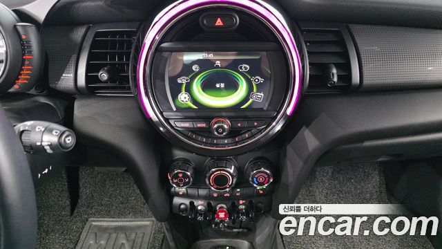 Mini Cooper 2018 — photo 20