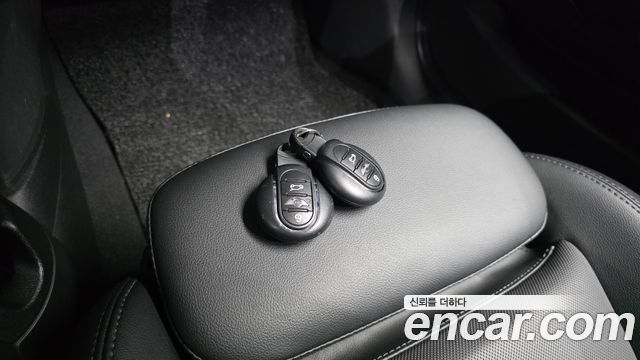 Mini Cooper 2018 — photo 23