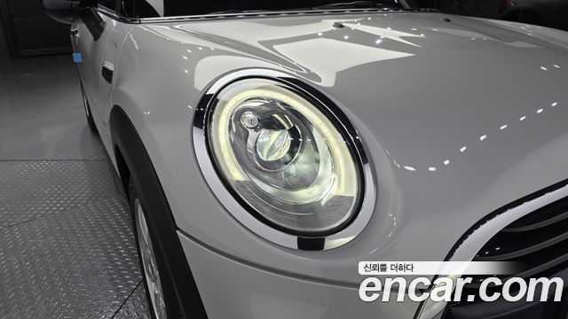 Mini Cooper 2018 — photo 8