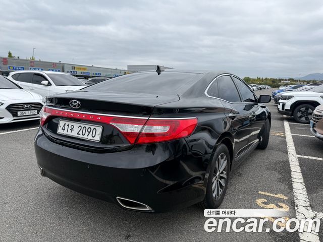 Hyundai Grandeur 2011 — photo 4