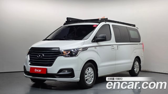 Hyundai Starex 2019 — photo 1