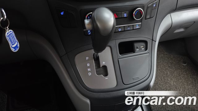 Hyundai Starex 2019 — photo 9