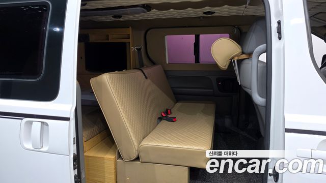 Hyundai Starex 2019 — photo 12