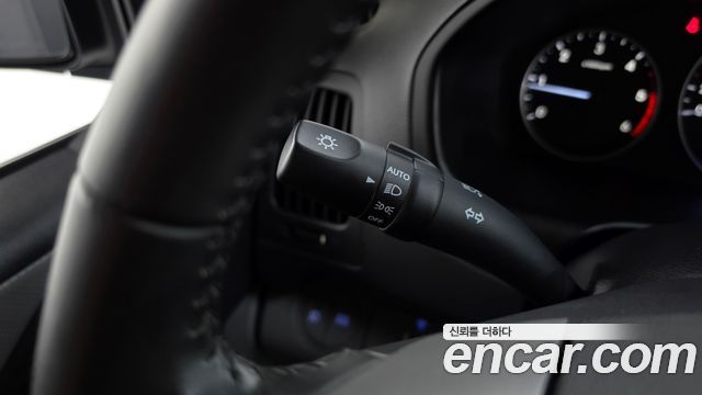 Hyundai Starex 2019 — photo 17