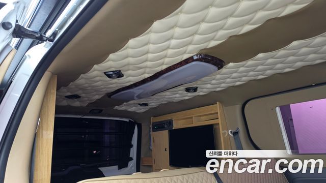 Hyundai Starex 2019 — photo 18