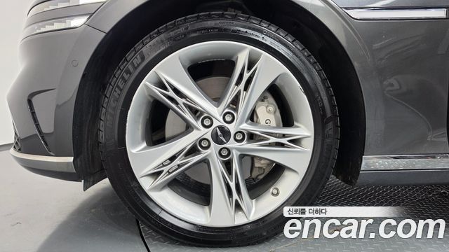 Genesis G90 2023 — photo 5