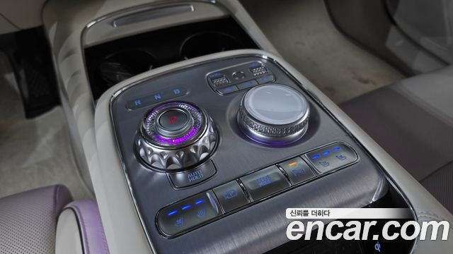 Genesis G90 2023 — photo 9