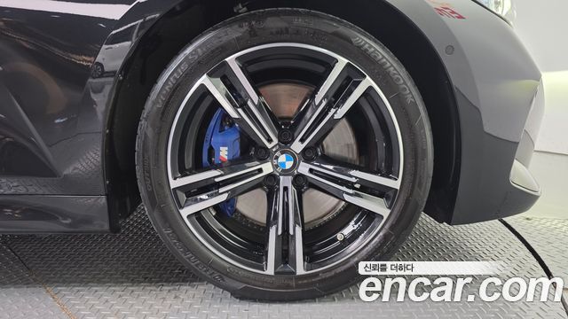 BMW 3-Series 2025 — photo 5