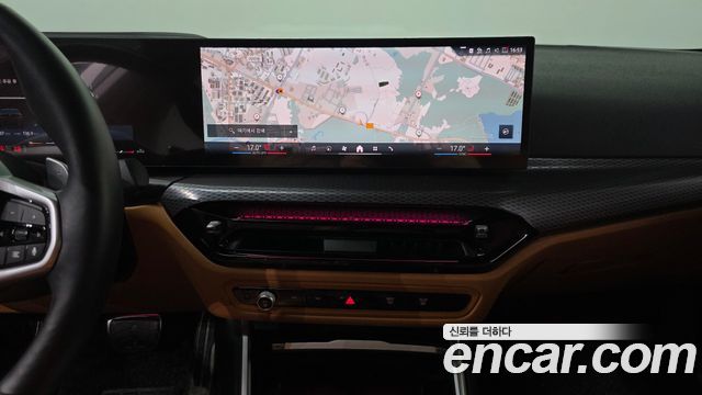 BMW 3-Series 2025 — photo 14