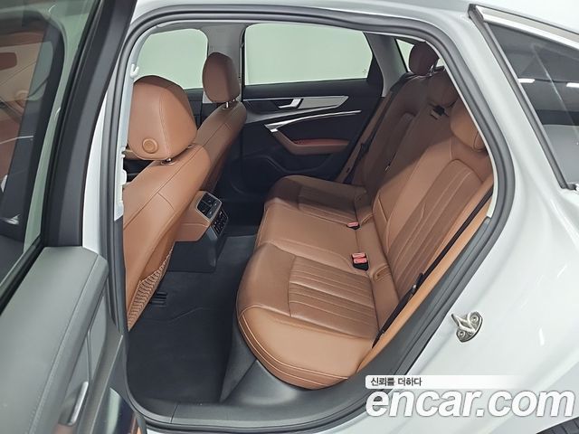 Audi A6 2023 — photo 12