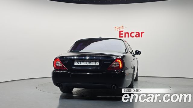 Jaguar XJ 2008 — photo 4
