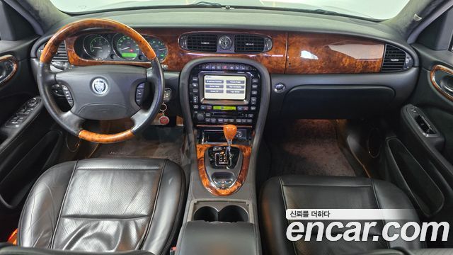 Jaguar XJ 2008 — photo 10