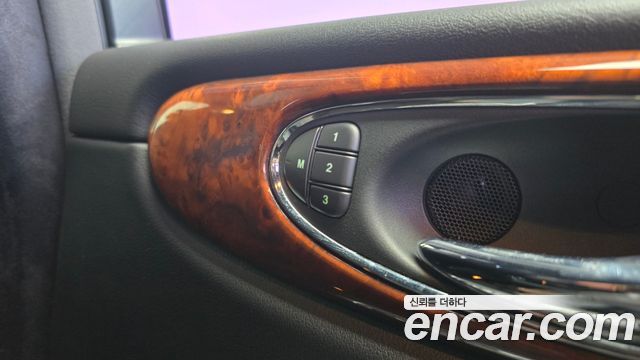 Jaguar XJ 2008 — photo 29