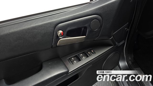 KG Mobility KORANDO 2015 — photo 16