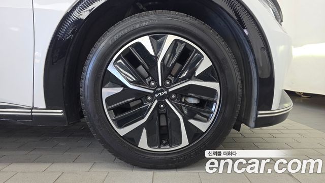 Kia EV6 2023 — photo 7