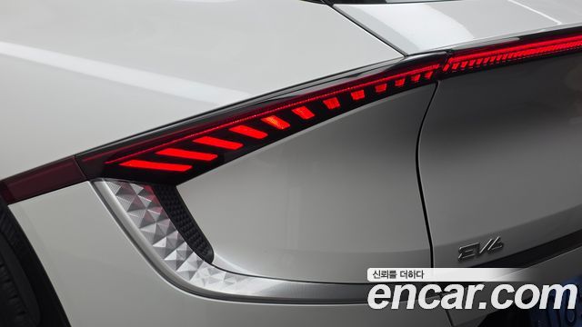 Kia EV6 2023 — photo 9