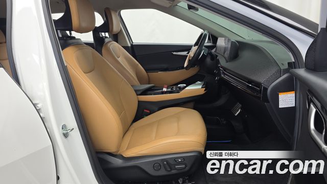 Kia EV6 2023 — photo 16