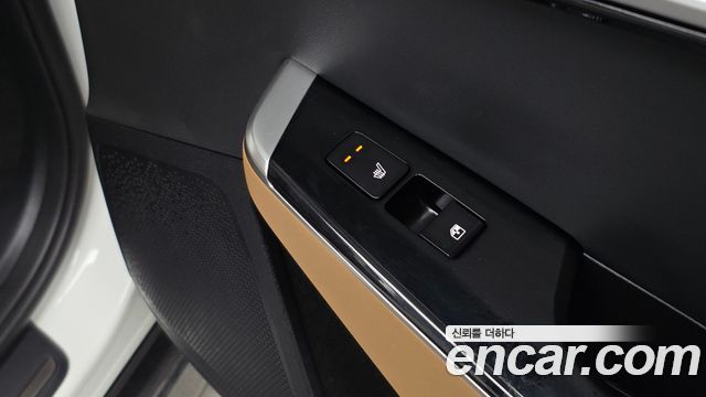 Kia EV6 2023 — photo 30