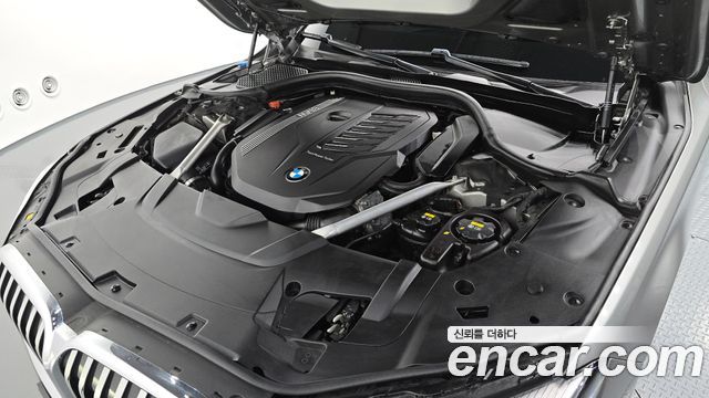 BMW 7-Series 2022 — photo 6