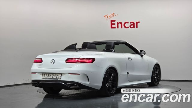 Mercedes-Benz E-Class 2018 — photo 2