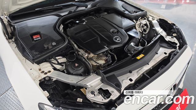 Mercedes-Benz E-Class 2018 — photo 6